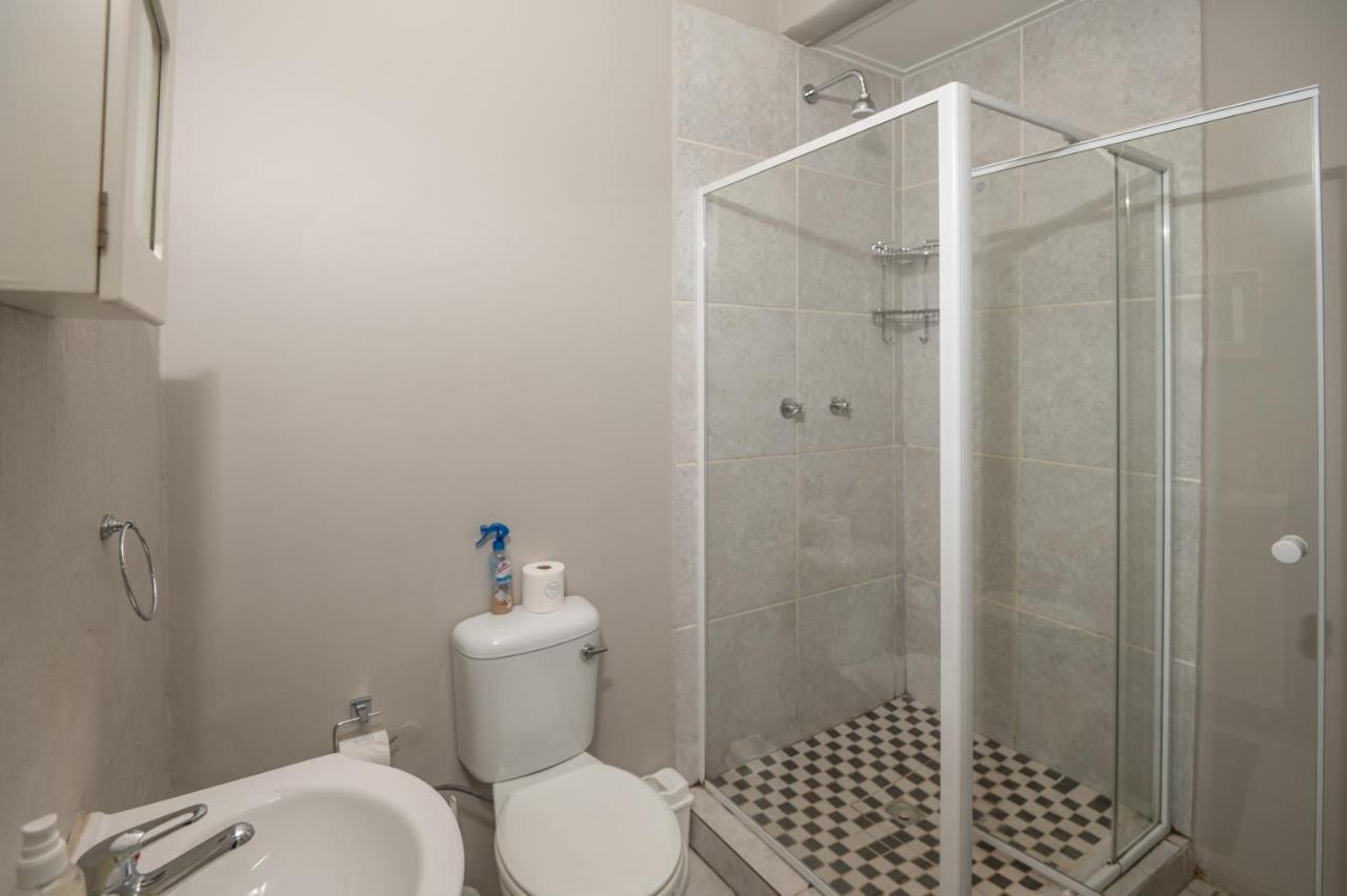 Cosy Cottages Guesthouse พ็อตเชฟสตรูม ภายนอก รูปภาพ