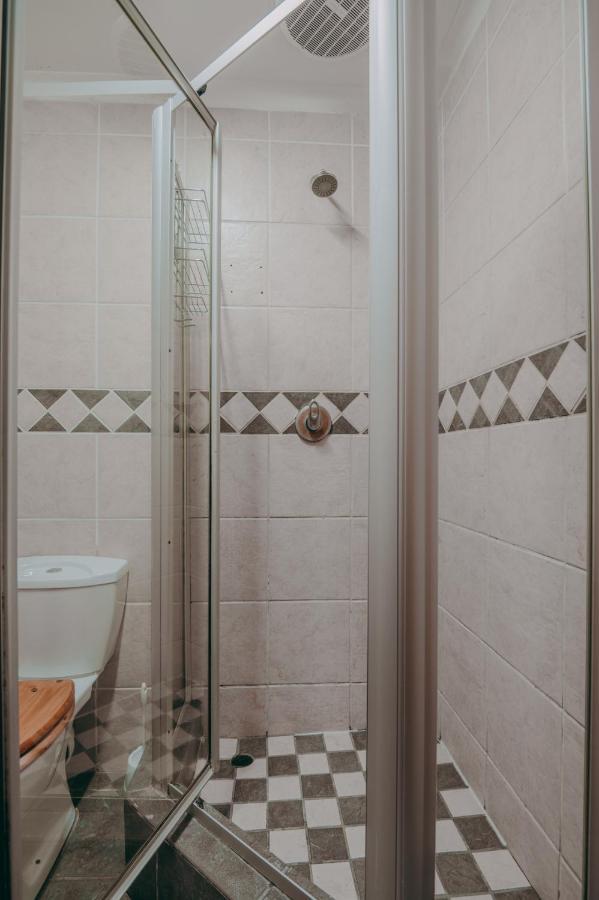 Cosy Cottages Guesthouse พ็อตเชฟสตรูม ภายนอก รูปภาพ