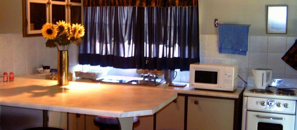 Cosy Cottages Guesthouse พ็อตเชฟสตรูม ภายนอก รูปภาพ